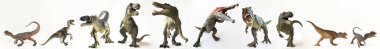 Üst üste on dinozorlar bir grup
