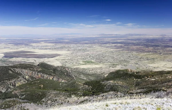 Widok z lotu ptaka Sierra Vista, Arizona, od szczytu Carr — Zdjęcie stockowe