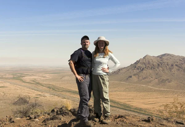 Un par de cumbres en el Parque Estatal Picacho Peak, Arizona —  Fotos de Stock