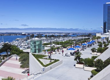 San Diego Convention Center Waterfront bir gün görünümü 