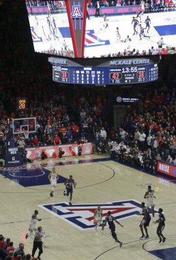 Bir Arizona Üniversitesi Wildcats vs Üniversitesi Connecticut H