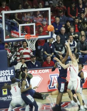 Altında bir savaş Ristiç sürgünler üzerinde Carlton gibi