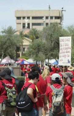 Ed Teacher grev için 2018 kırmızı Arizona bir sahne 