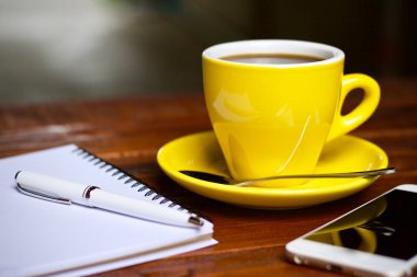 Sabah kahve fincanı.