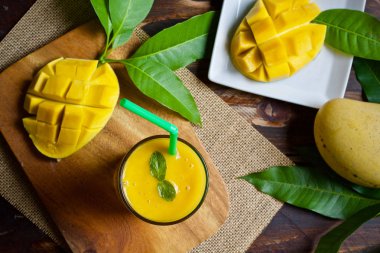 Mango Suyu taze meyve