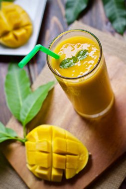 Mango Suyu taze meyve