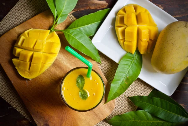 Mango sap vers fruit — Stockfoto