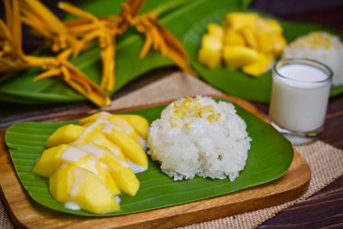 Çubuk pirinç mango tatlı