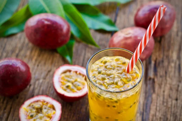Passion Fruit Juice Smoothie Healthy Food — Stock Photo, Image