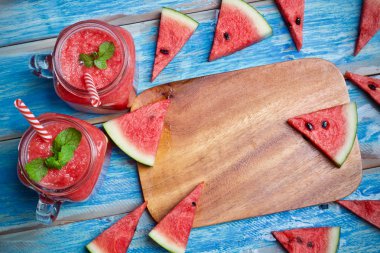 Karpuz suyu smoothie meyve yaz topikal gıda