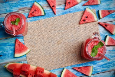 Karpuz suyu smoothie meyve yaz topikal gıda