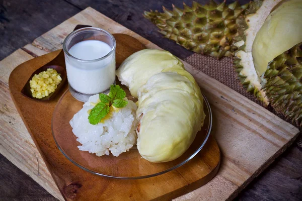 Durian ve Tayland gıda yapışkan pirinç tatlı