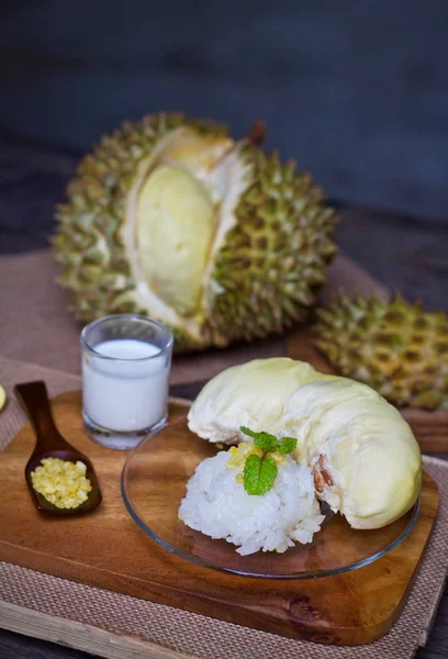 Durian ve Tayland gıda yapışkan pirinç tatlı