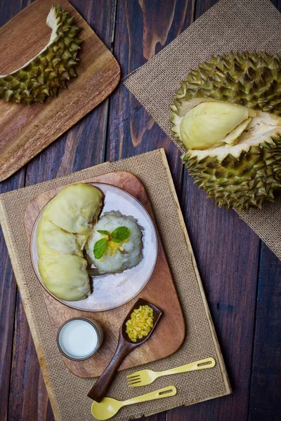 Durian ve Tayland gıda yapışkan pirinç tatlı