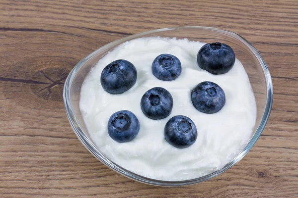 Yaban mersini yoğurt