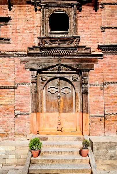 Snidad Trädörr Hanuman Dhoka Gamla Kungliga Slottet Durbar Square Katmandu — Stockfoto
