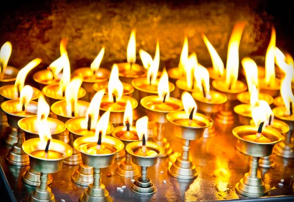 蜡烛在猴庙寺在加德满都 尼泊尔 — 图库照片