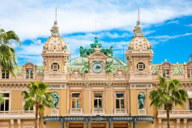 Monaco, Monte Carlo 'daki Grand Casino' nun güzel mimarı.