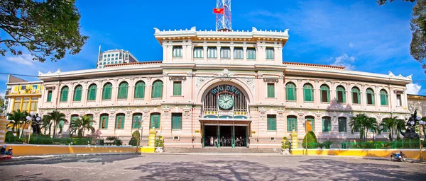 Pošta Navržená Gustavem Eiffelem Hlavní Turistickou Atrakcí Chi Minh City — Stock fotografie