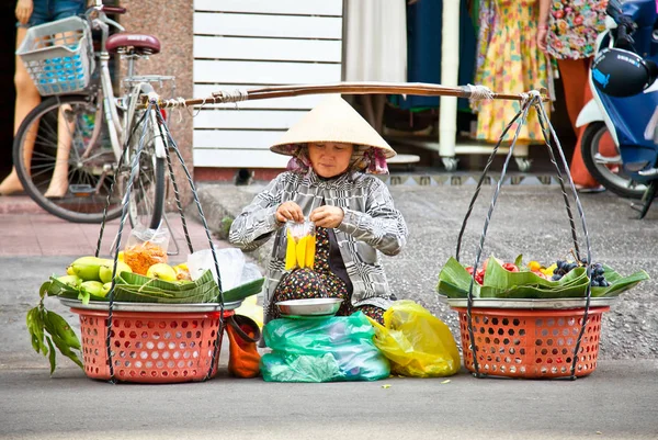 Chi Minh Vietnam Novembre 2013 Vendeur Nourriture Rue Dans Rue — Photo