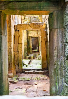 Angkor Wat 'taki Preah Khan tapınağının geçidi, Siem Reap, Kamboçya yakınlarında..
