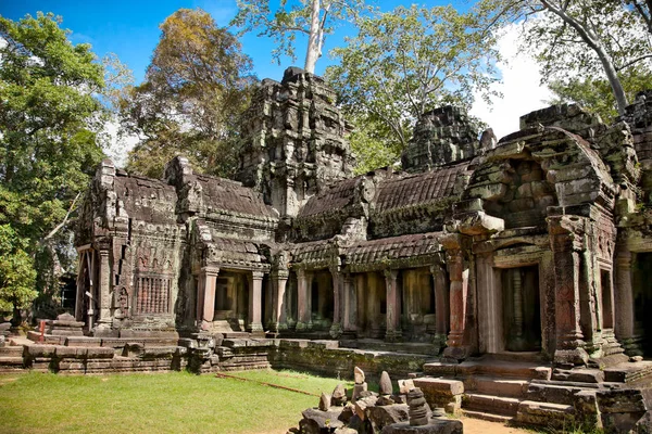 プラサート プラムまたは のプローム寺院の複合体 シェムリ アップ カンボジアの近く — ストック写真