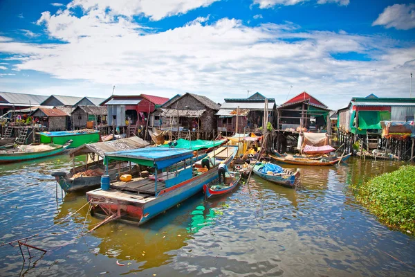 Pueblo Flotante Llamado Komprongpok Agua Del Lago Tonle Sap Camboya — Foto de Stock