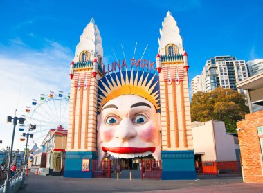 Sidney, Avustralya - 7 Ocak 2015. Ay Parkı Ocak'ta 7, 2015 Sydney. Sidney, Avustralya'daki Milsons Point'te bulunan bir eğlence parkıdır.