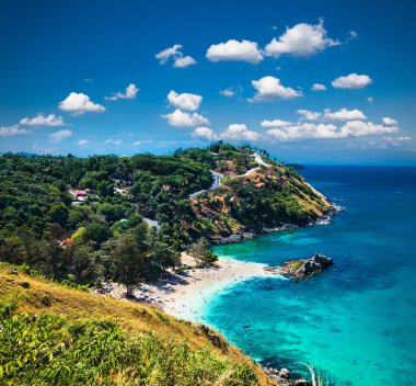 Yanui plaj ve Promthep cape Phuket, Tayland.