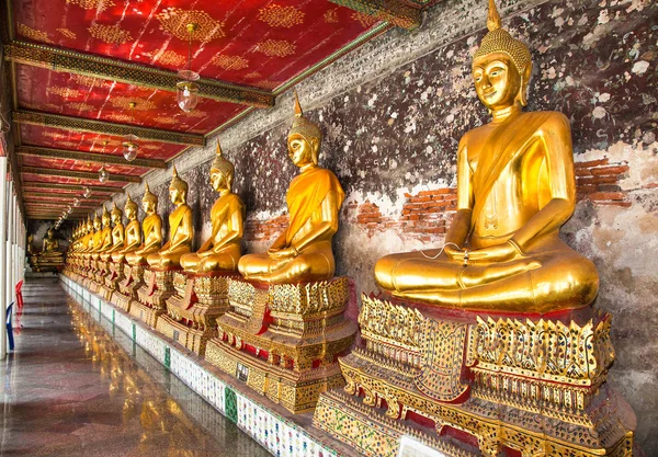 Bangkok Tajlandia Stycznia 2016 Rzędy Buddy Obrazy Wokół Świątyni Buddyjskiej — Zdjęcie stockowe