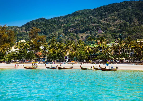 Fiskebåtar Vid Patong Stranden Phuket Thailand Phuket Ett Populärt Resmål — Stockfoto