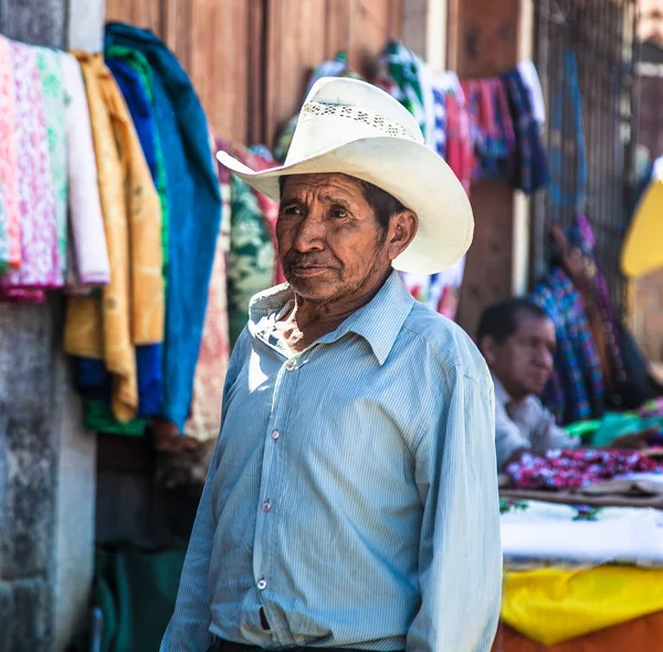 San Pedro Guatemala Prosinec 2015 Místní Mayské Lidí Hlavní Ulici — Stock fotografie