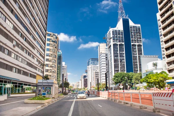 サンパウロ ブラジル Circa Jan 2015 サンパウロ ブラジルのパウリスタ通り パウリスタはサンパウロで最も重要な通りの一つで 8キロメートルの大通りです — ストック写真