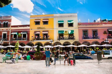 Pueble, Meksika-Aralık 5, 2015: Pueble Zocalo kare, 5 Aralık 2015.Puebla şehrinin Zocalo Meksika'da en iyi korunmuş biridir.