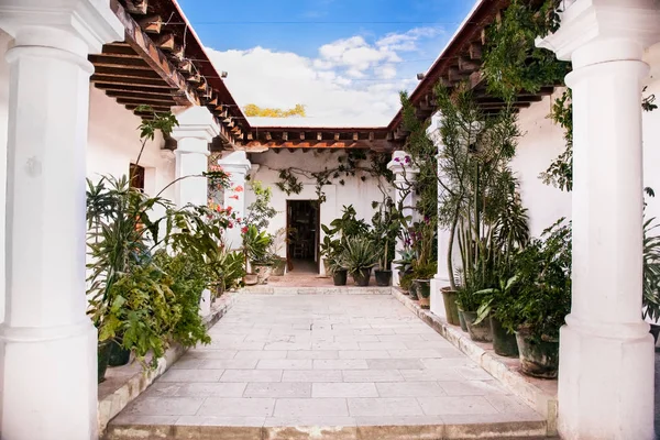 Traditioneel Huis Met Overdekte Tuin Oaxaca Mexico — Stockfoto