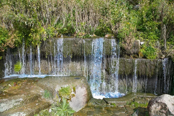 Montagne Cascade Printemps Rivière Azur Géorgie Europe — Photo