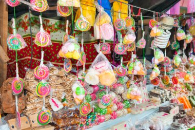 Lolipop ve tatlılar satış şeker stand Flores, Guatemala.