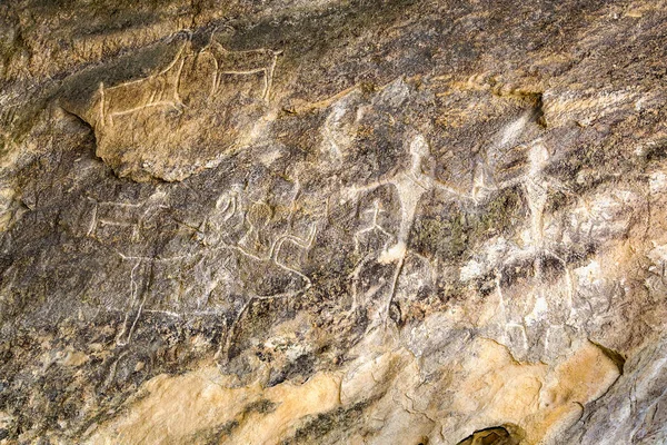 Qobustan 阿塞拜疆的史前岩画 Qobustan 岩画是被联合国教科文组织列为世界文化遗产 — 图库照片