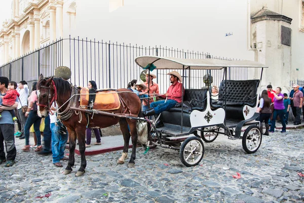 Antigua Guatemala Grudzień 2015 Koń Transport Stare Miasto Antigua Gru — Zdjęcie stockowe