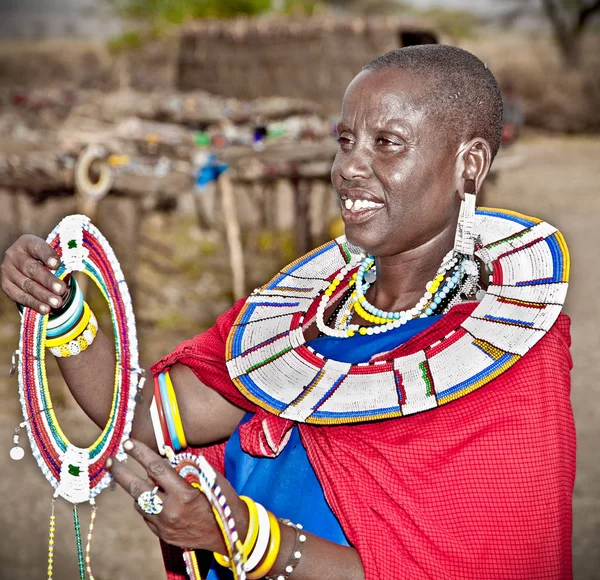 Tanzania Africa Febbraio 2014 Masai Donna Con Ornamenti Tradizionali Rassegna — Foto Stock