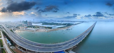Xiamen Xinglin köprü deniz manzarası