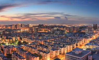 Xiamen Doğu Dağ Villa Akşamı