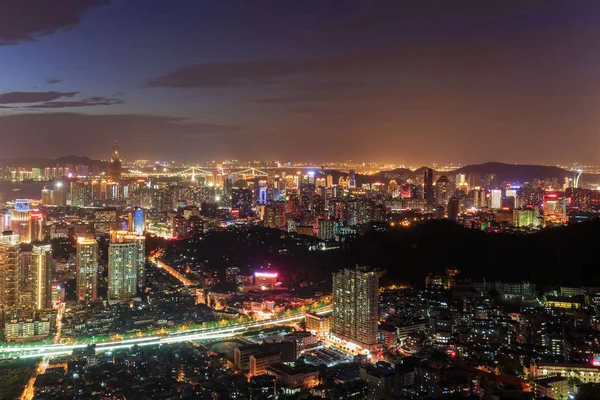 Xiamen Shapowei gece çekimi