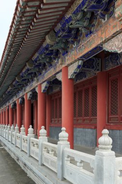 Geleneksel Çin mimarisi: park açık koridor