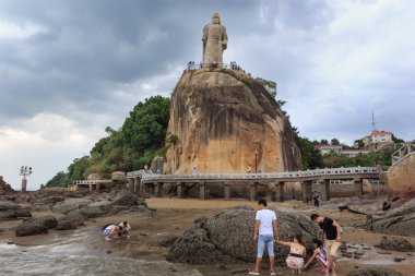 Haoyue Park Zheng Chenggong heykeli
