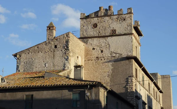 Tarquinia ősi épületek — Stock Fotó