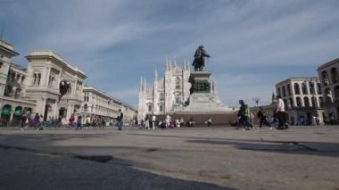 Duomo Meydanı Milan