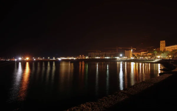 Salerne bord de mer la nuit, Italie — Photo