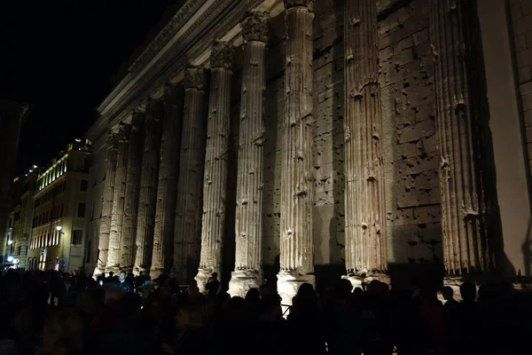 Tempio di Adriano a Roma — Foto Stock