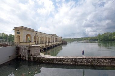 Panperduto hendek Ticino Nehri üzerinde
